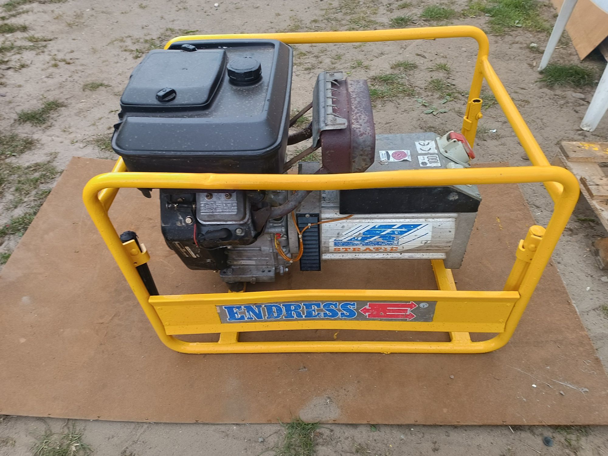 agregat prądotwórczy endress 8 KVA silnik briggs&stratton v2 16hp.