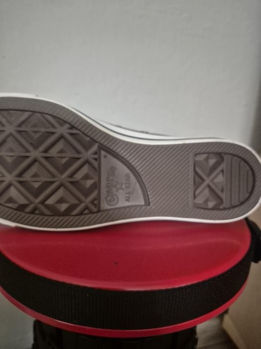 Nowe orginalne Converse