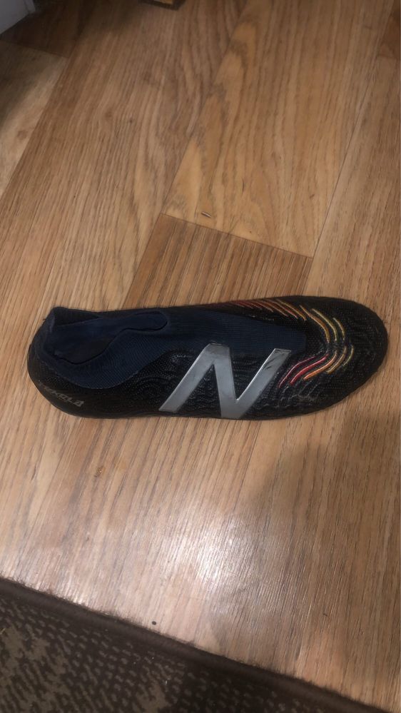 бутсы  New Balance