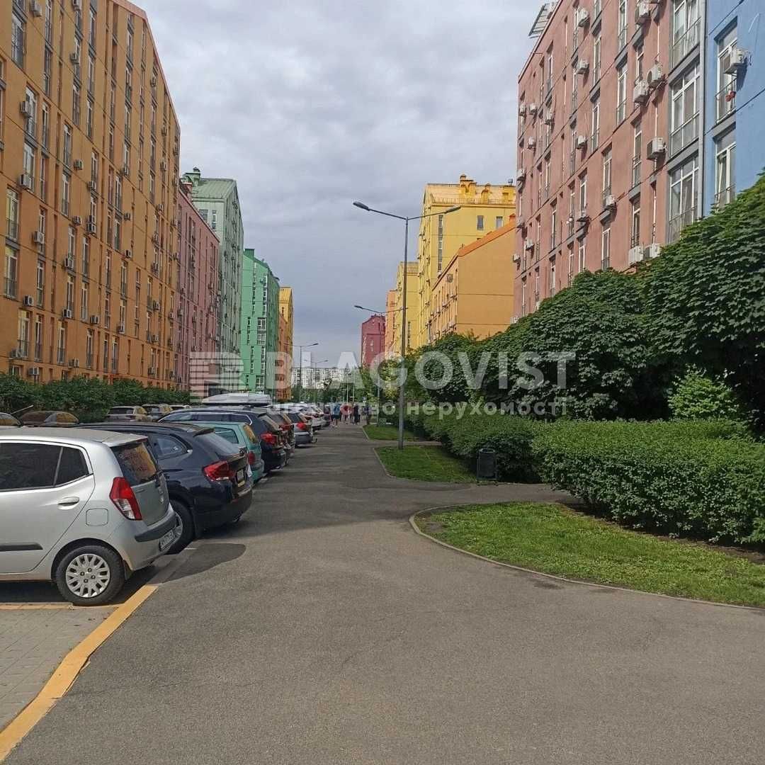 Продаж 1к Регенераторна, 4 ЖК Комфорт Таун  м. Дарниця Русанівка