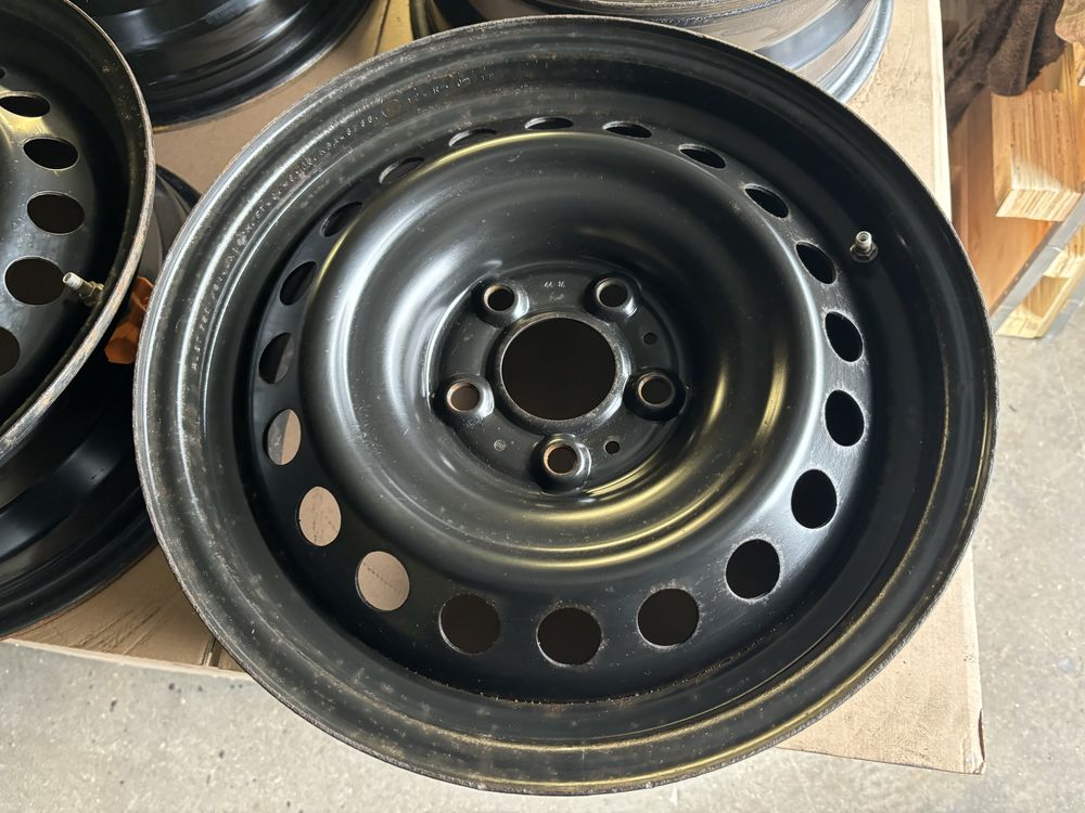 FS108 Komplet felg stalowych 16” 5x114,3 Nissan Renault