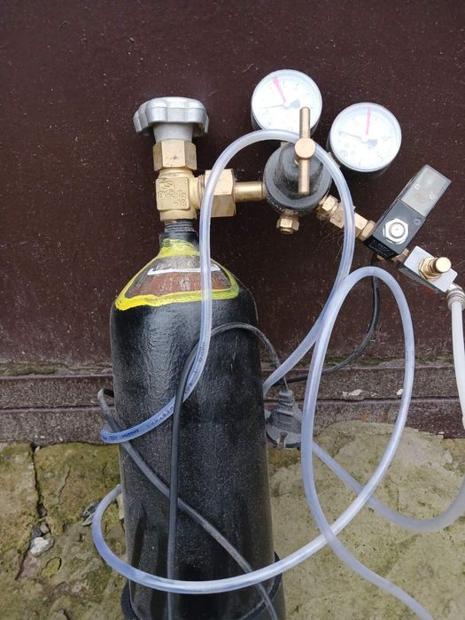 Продам систему подачі вуглекислого газу CO2 з редуктором  для акваріу