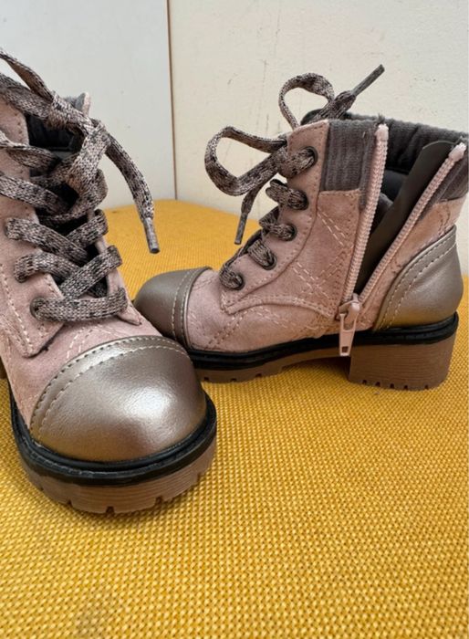 Botki jesienne roz. 25