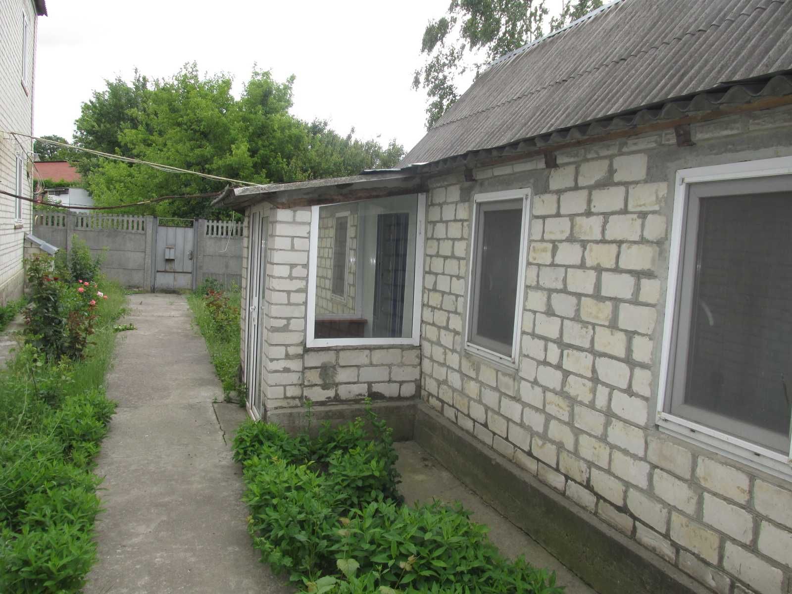 Продам двоповерховий  будинок  заг. площ. 140 кв. м по вул. Береговій