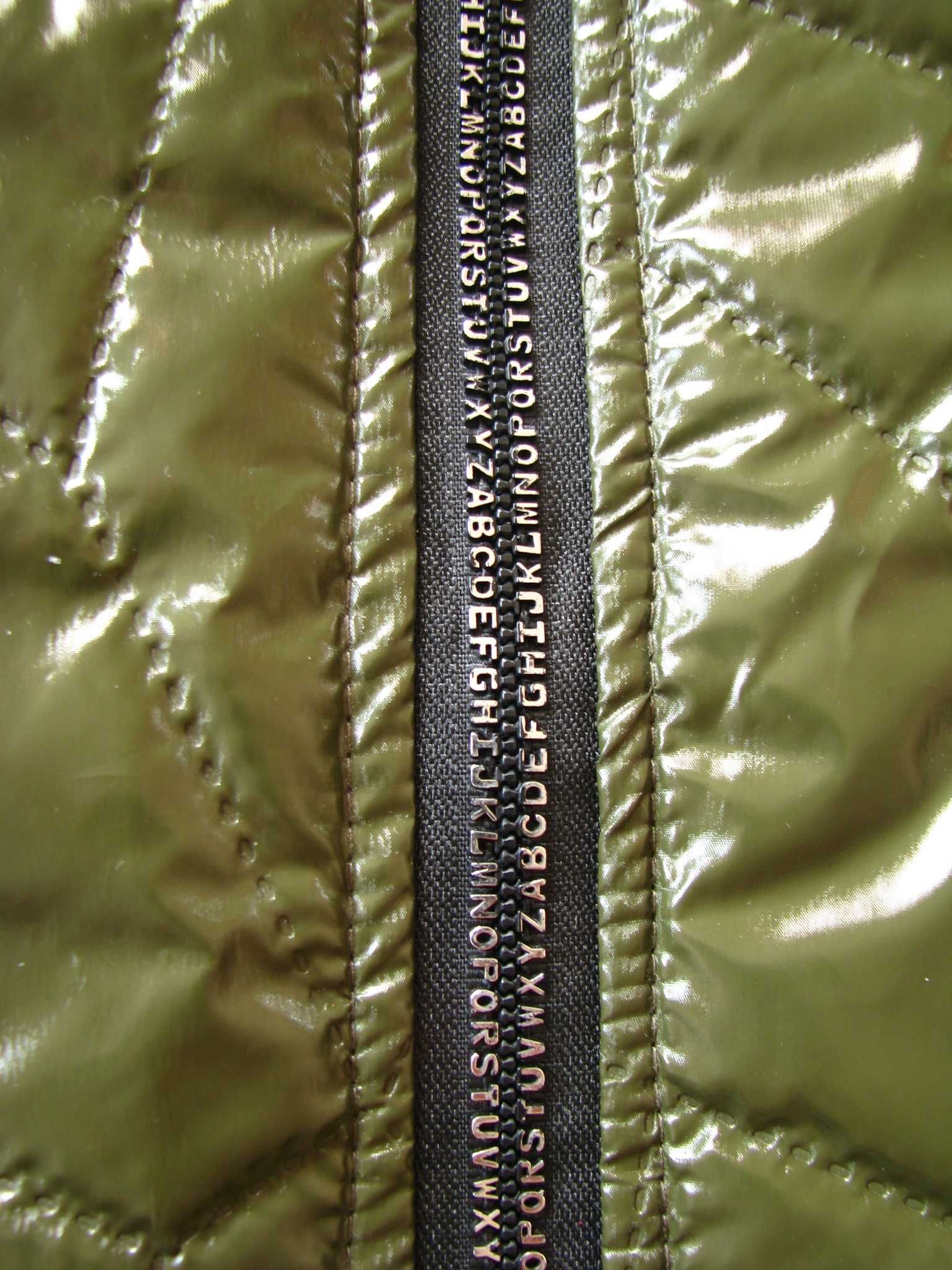 Pikowany bezrękawnik, długa kamizelka z kapturem, rozm. 48 / XXXL