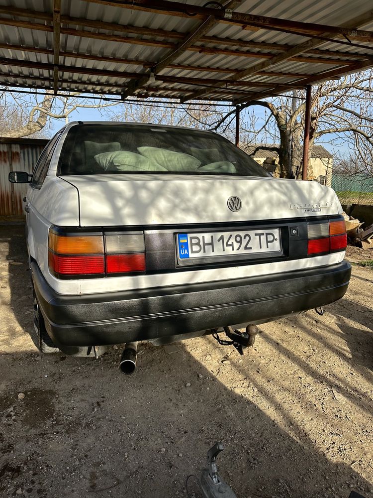 Volkswagen Passat B3 1.8 газ/бенз.