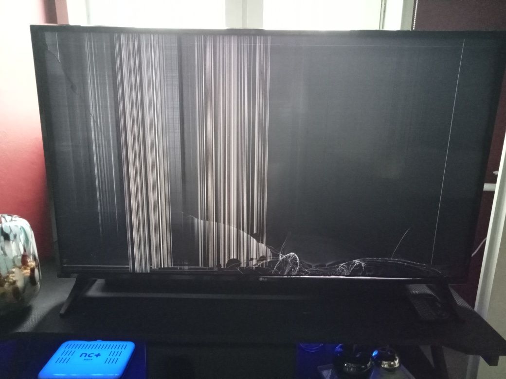 Telewizor LG 50 cali 49UM7050
