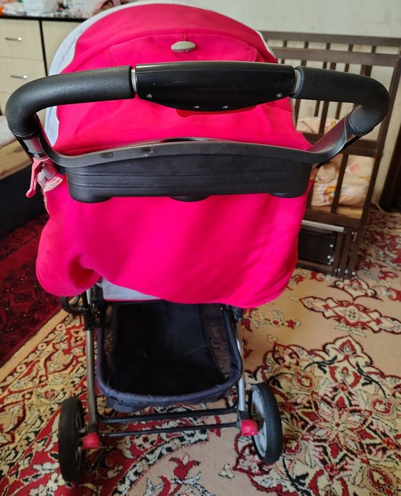 Прогулянкова коляска