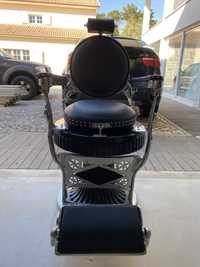 Cadeira de barbeiro ( LUSA PORTUGAL )