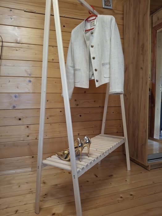 Стійка для одягу