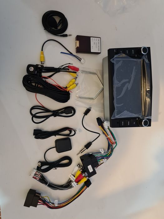 Автомагнітола штатна Opel
Камера заднього виду 
Антенна gps
Мікрофон