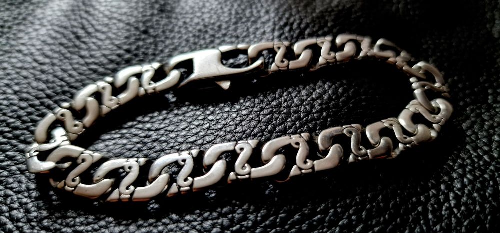 Atrakcyjna stalowa bransoletka nordycka celtycka łańcuszek pancerka