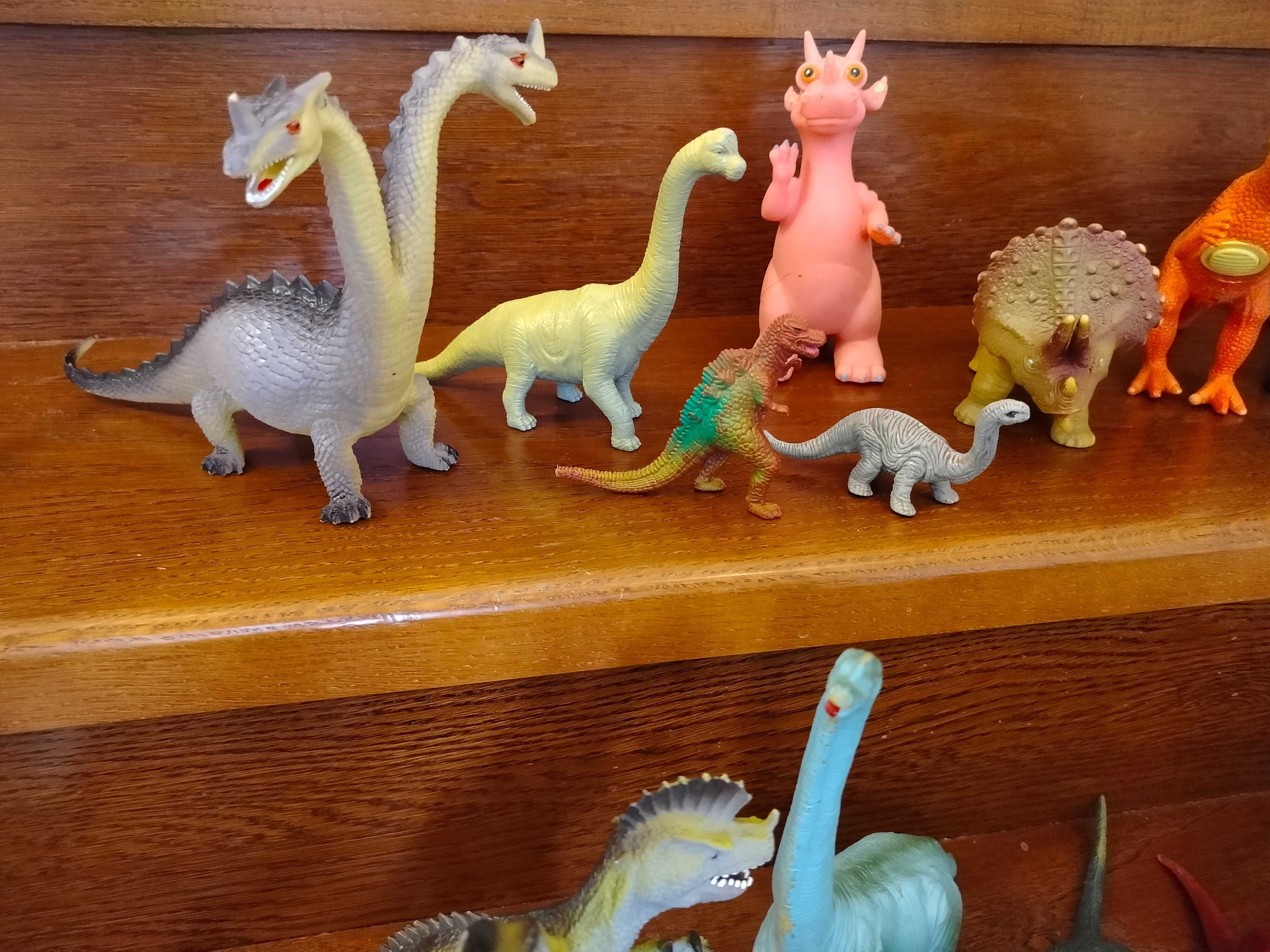 Zestaw kolekcja figurek dinozaury