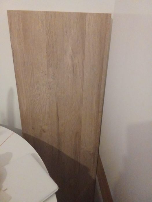 Mesa de jantar e aparador