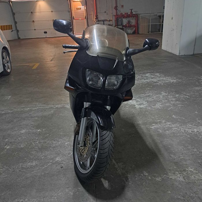 Honda VFR 750 - Modelo icónico de 1995