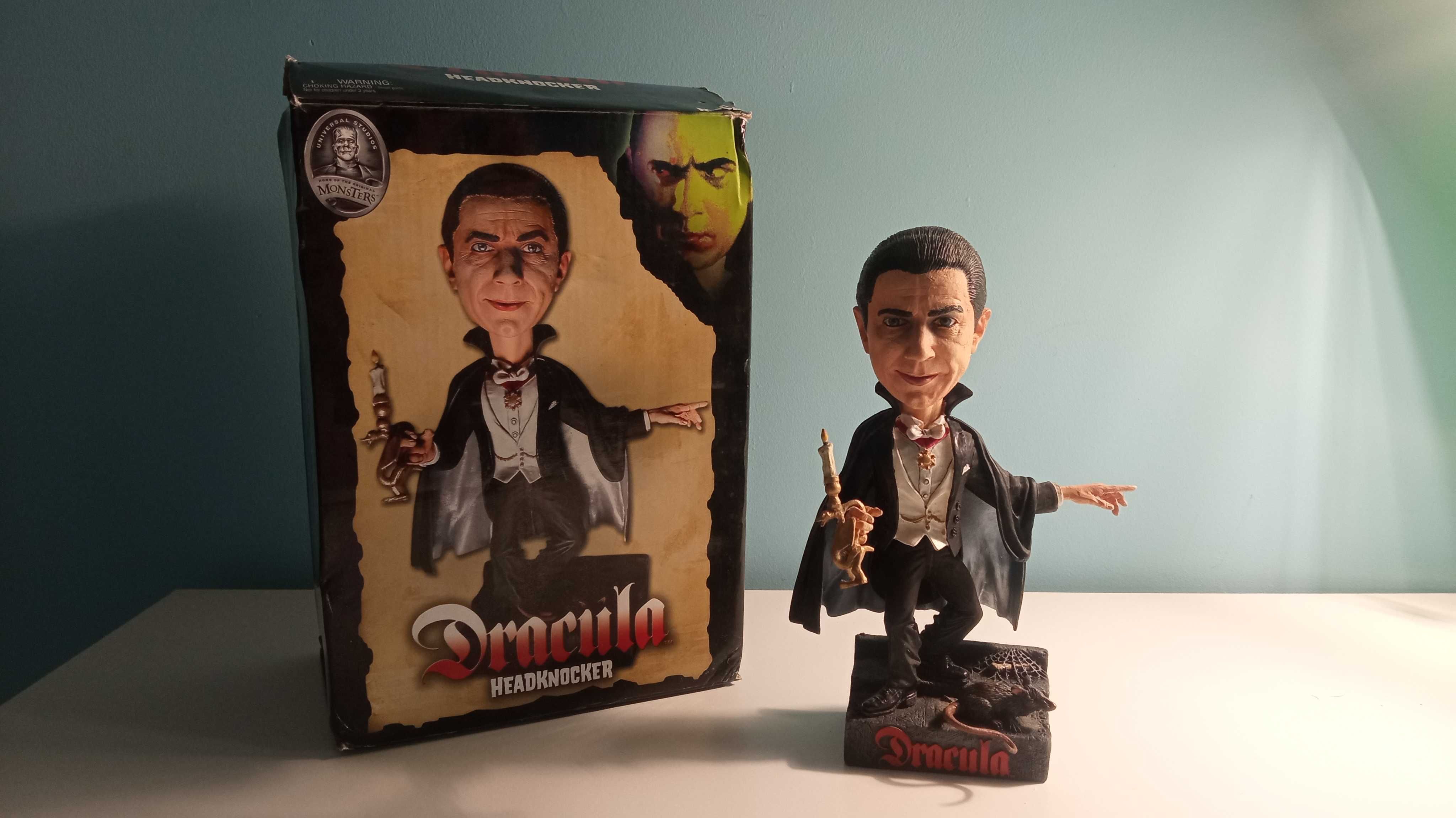 Figurka Universal Studios Monsters Dracula Headknocker Neca