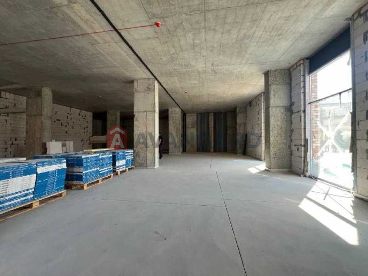 Аренда под клинику, салон, магазин 286м2 в ЖК Loft White (Лофт Вайт)