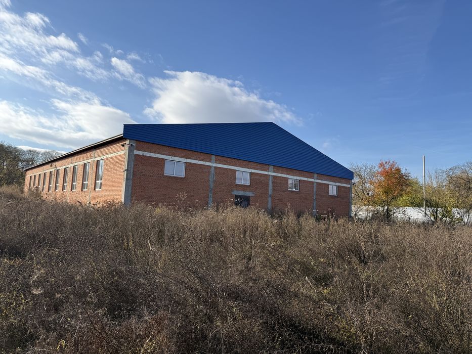 Спортзал з обладнанням