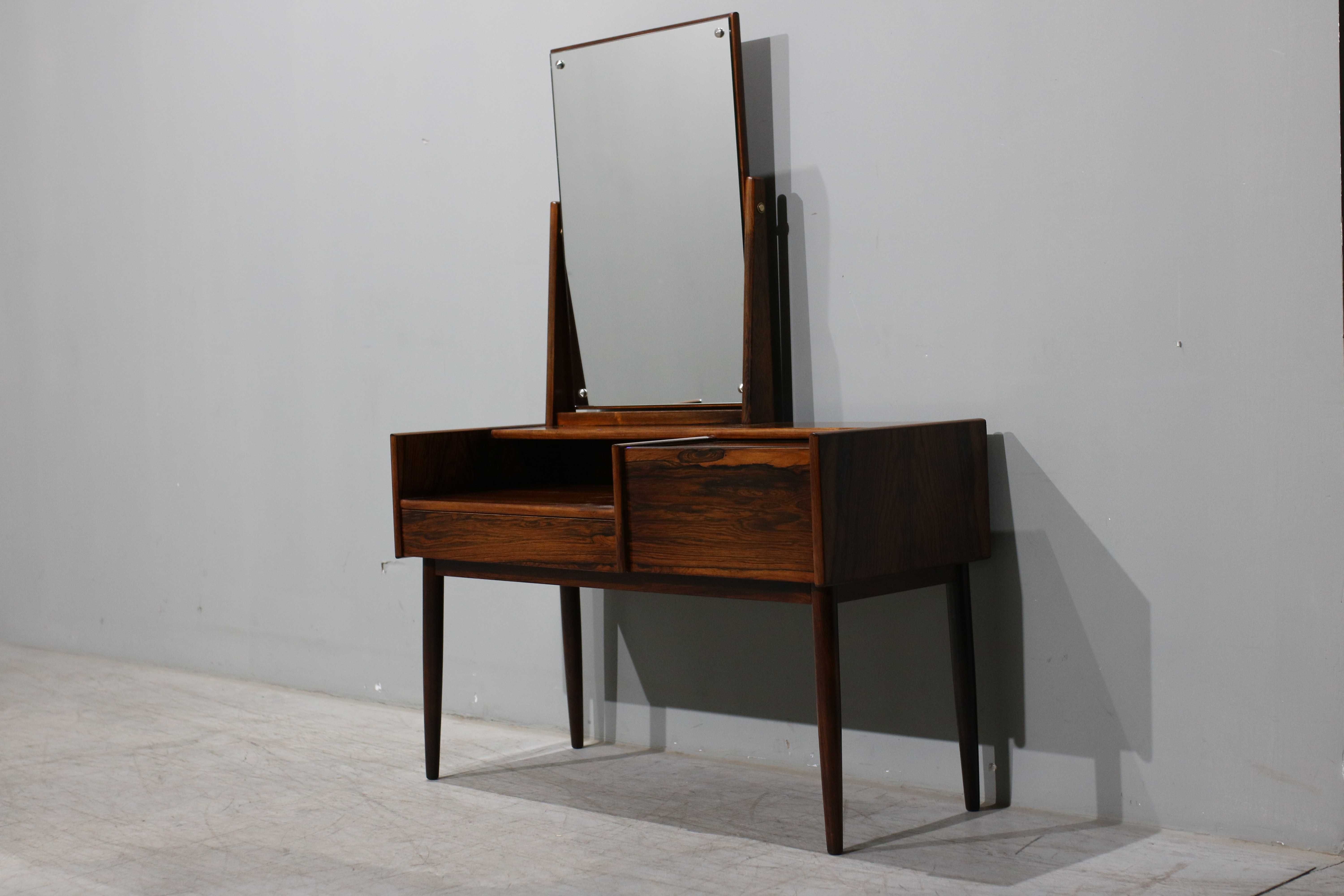 Toucador Dinamarquês em pau santo | Mid- Century Modern