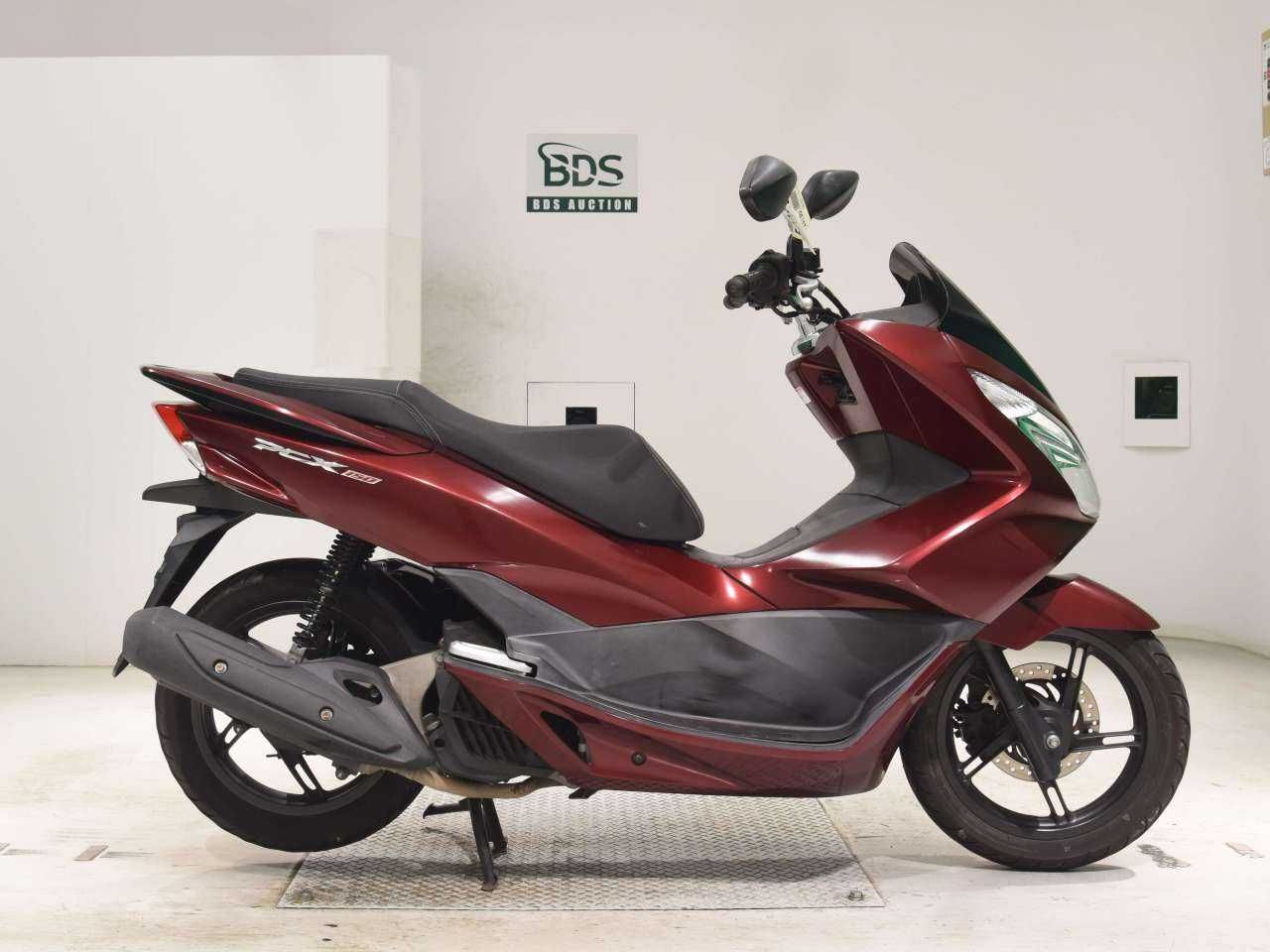 Купить японский скутер Honda PCX 150 KF18, мотосалон Артмото Полтава