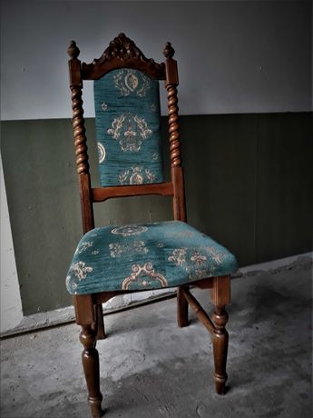 Krzesła tapicerowane komplet