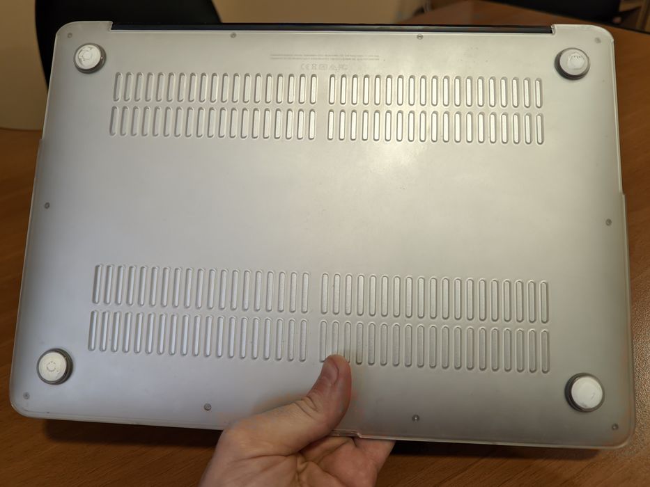 Купити Ноутбук Apple MacBook Air 13 a1466, i5/8gb/128gb Васильків