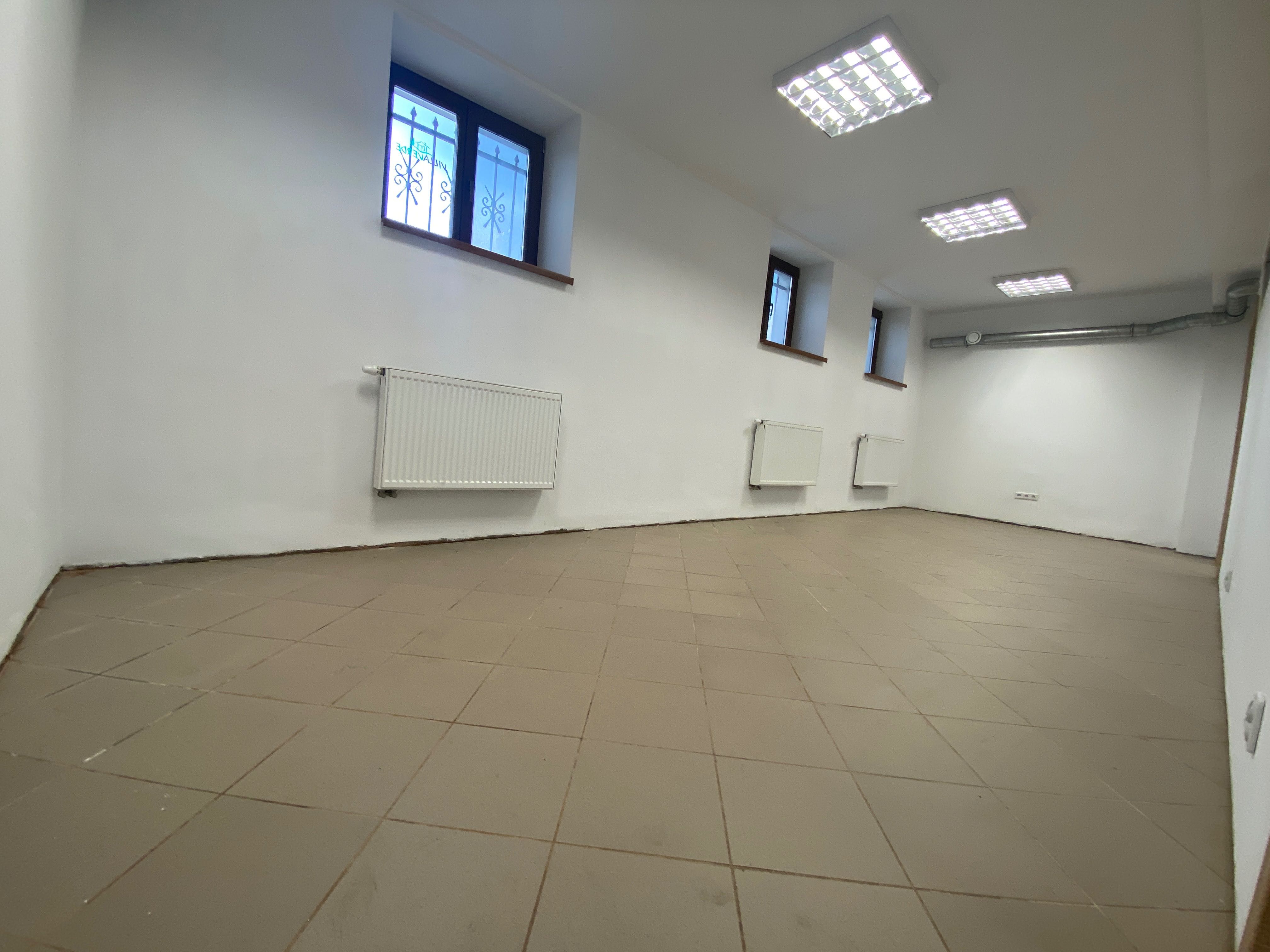 Lokal do wynajęcia - 6 pomieszczeń - 211m2 blisko centrum Tarnowa