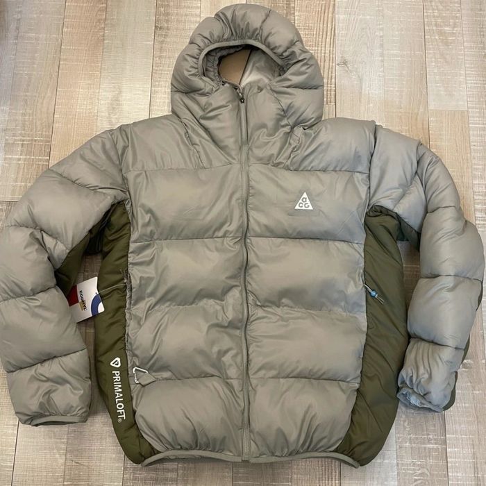Пуховик nike acg