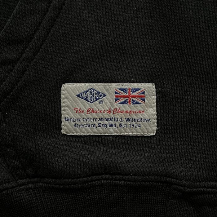 Зіпка Umbro original центр logo