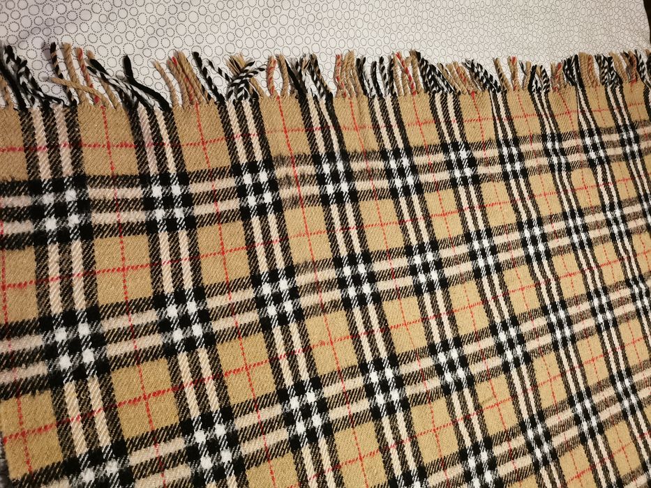 Manta de xadrês tons beje e preto