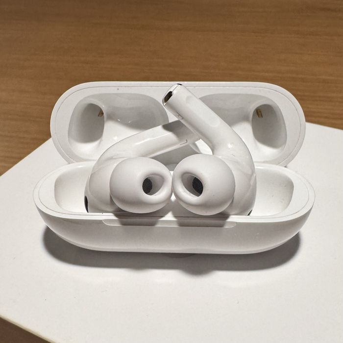 Słuchawki dokanałowe APPLE AirPods Pro II ANC Biały (Etui z USB-C)