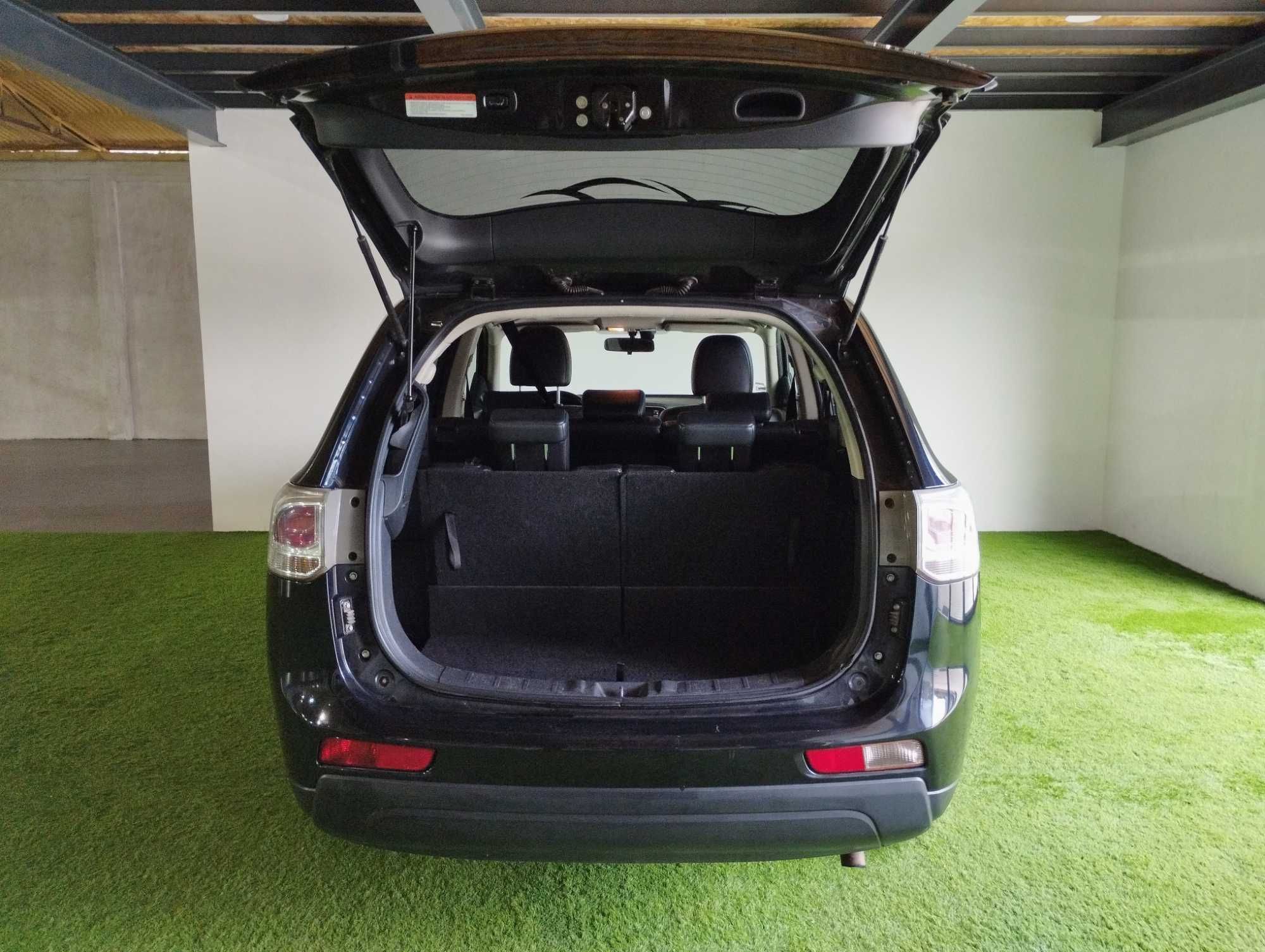 Mitsubishi Outlander 2.2 DI-D Instyle Navi