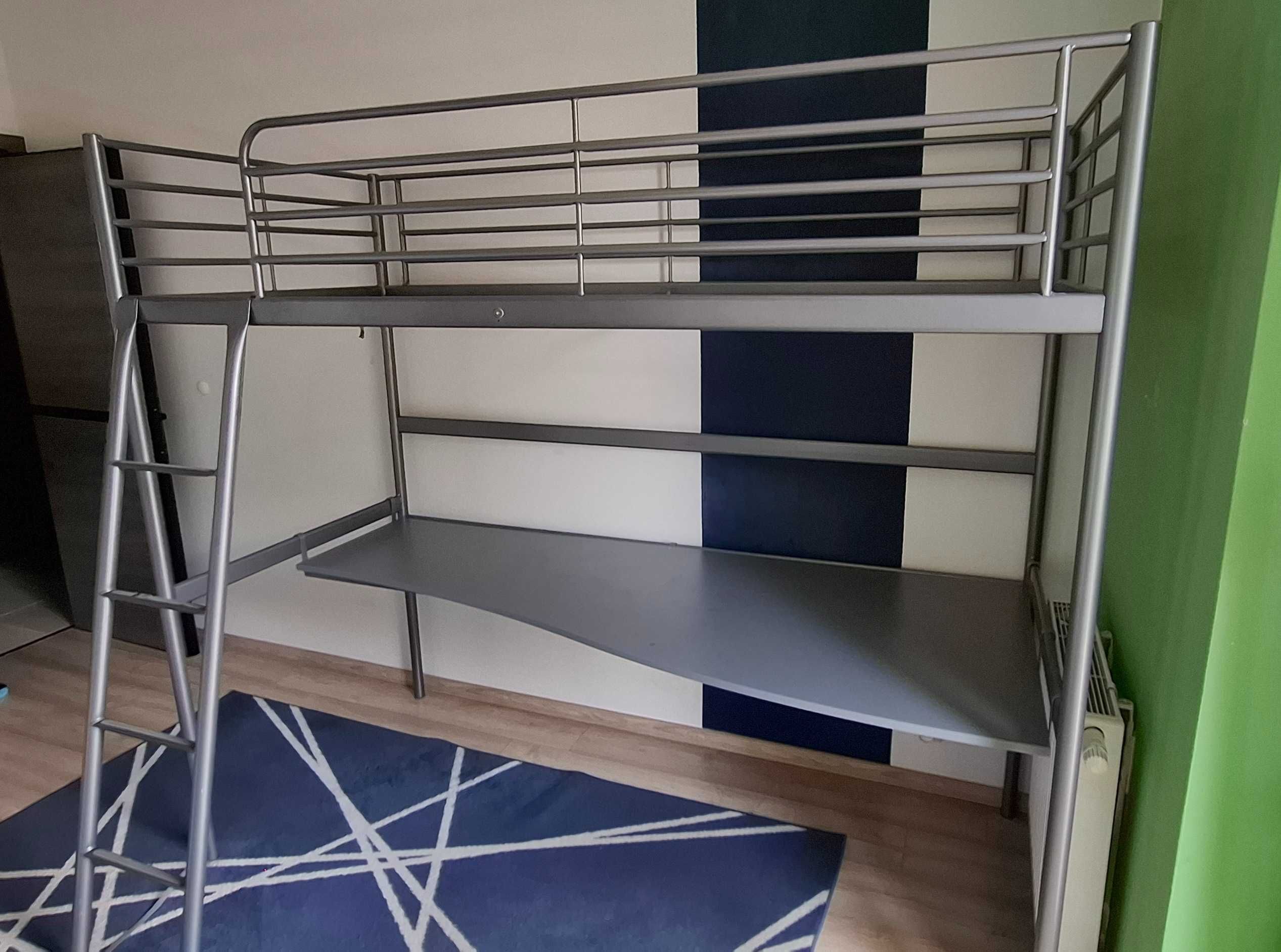 Łóżko piętrowe z biurkiem Svarta (IKEA)