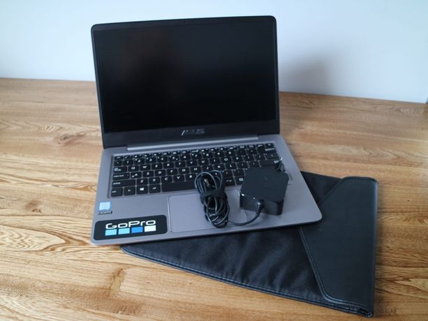 Laptop ASUS UX410U