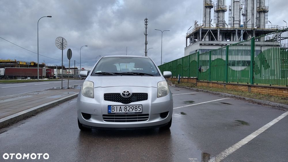 Toyota Yaris 1.3 87KM 2007