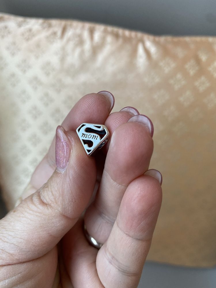 Conta para pulseira Super Mom em prata