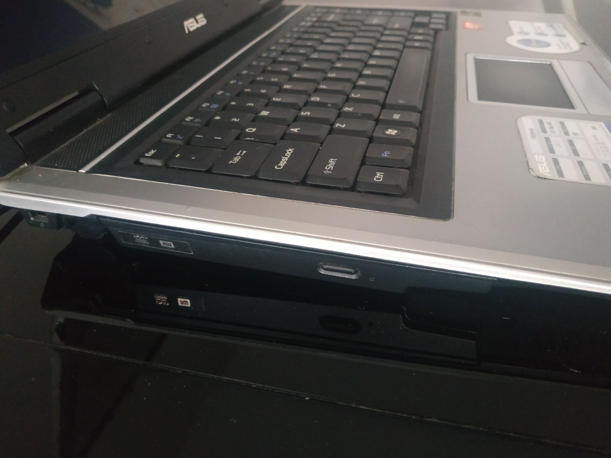 Laptop Asus F3U-AP097