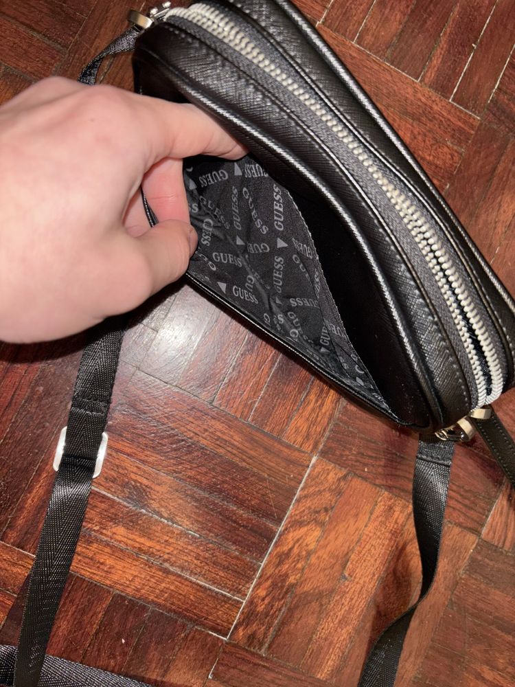 Bolsa preta nova da GUESS