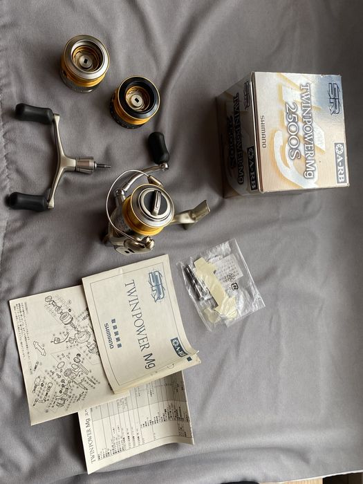 Kołowrotek Shimano Twin Power 06 Mg 2500s 3 szpule 2 korbki