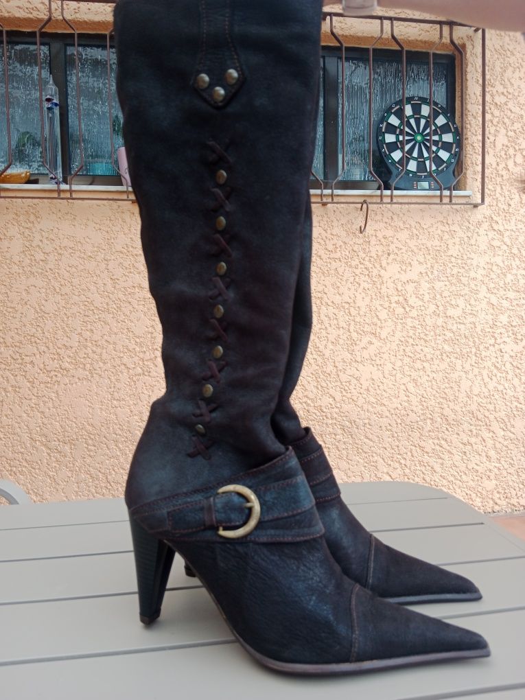 Botas altas novas 35