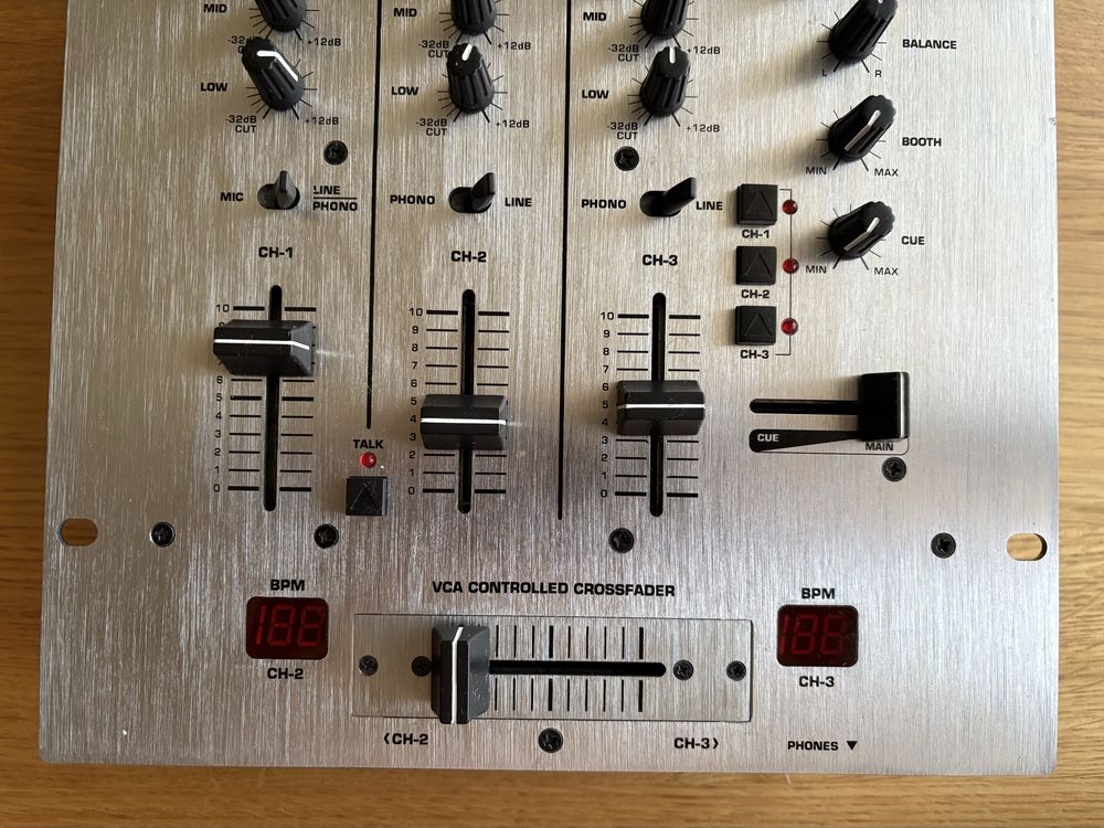 Behringer DX 626 stan bdb