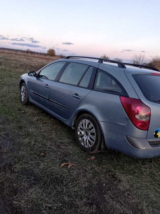 Автомобіль Renault Laguna