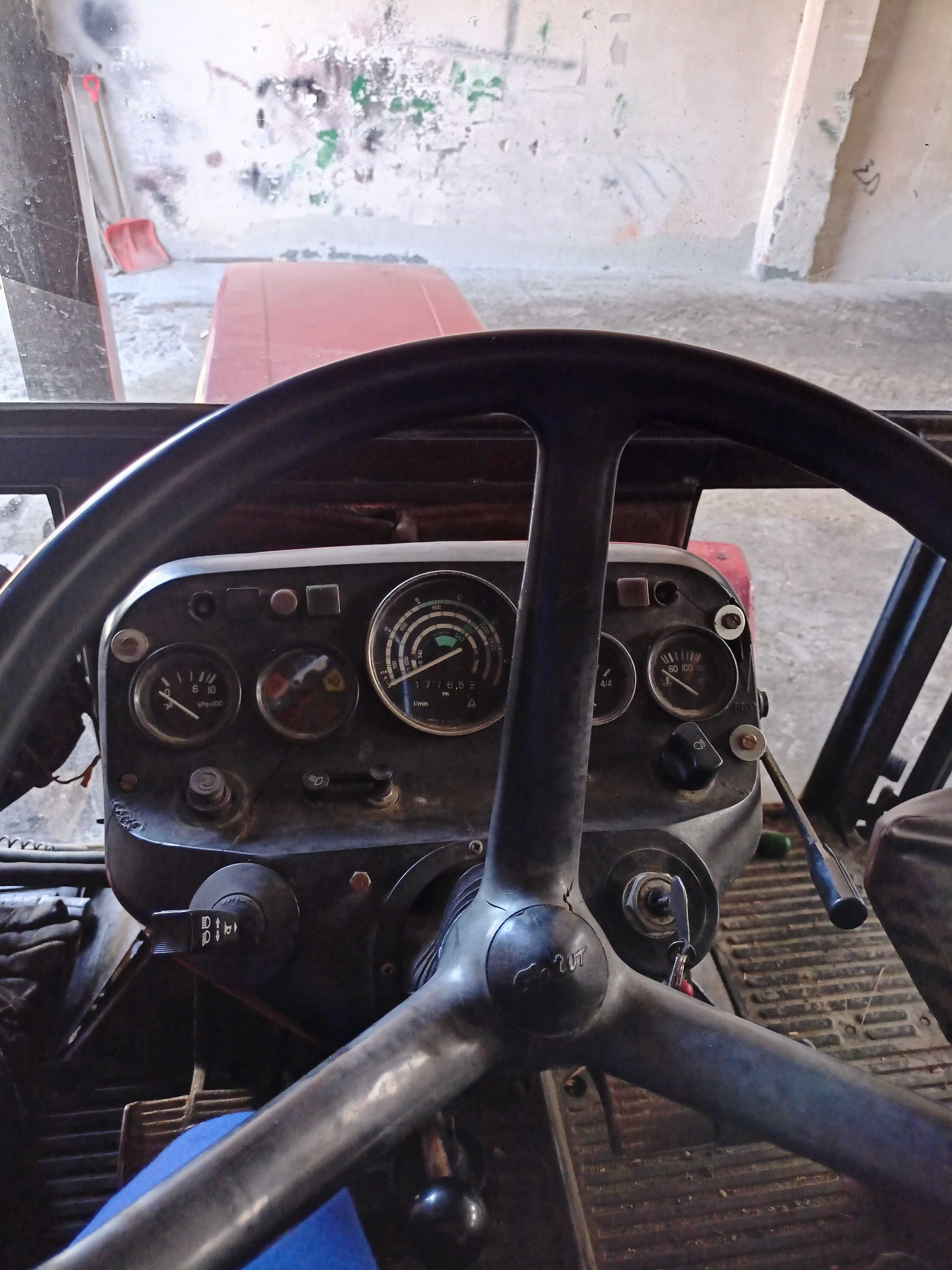 Ciągnik Zetor 7211