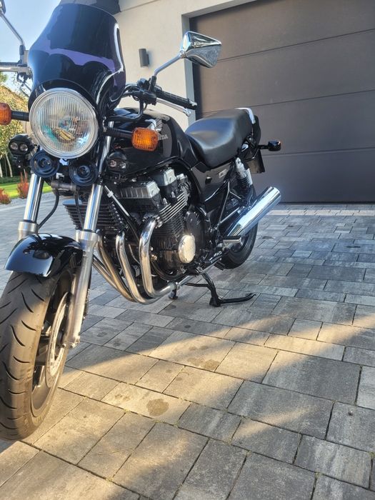 Honda cb750 seven-fifty