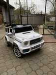Детский электромобиль Bambi Mercedes-Benz G-class Белый (M 4214EBLR-1)