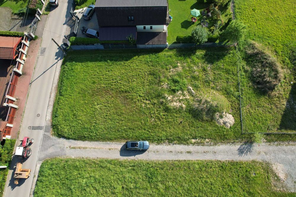 Działka budowlana z mediami Cieszyn Mnisztwo centrum 7,91 ar