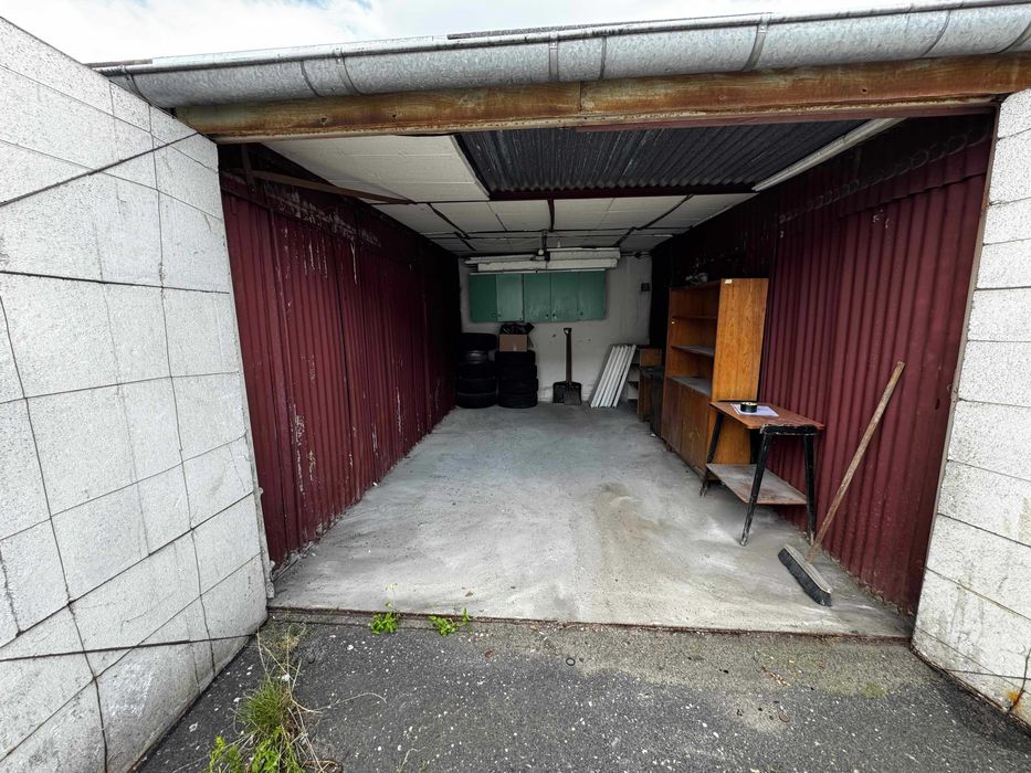 Sprzedam garaż na Bartodziejach, Spółdzielcze prawo własności