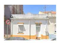 Moradia em Banda, 1 quarto, Amadora, Falagueira