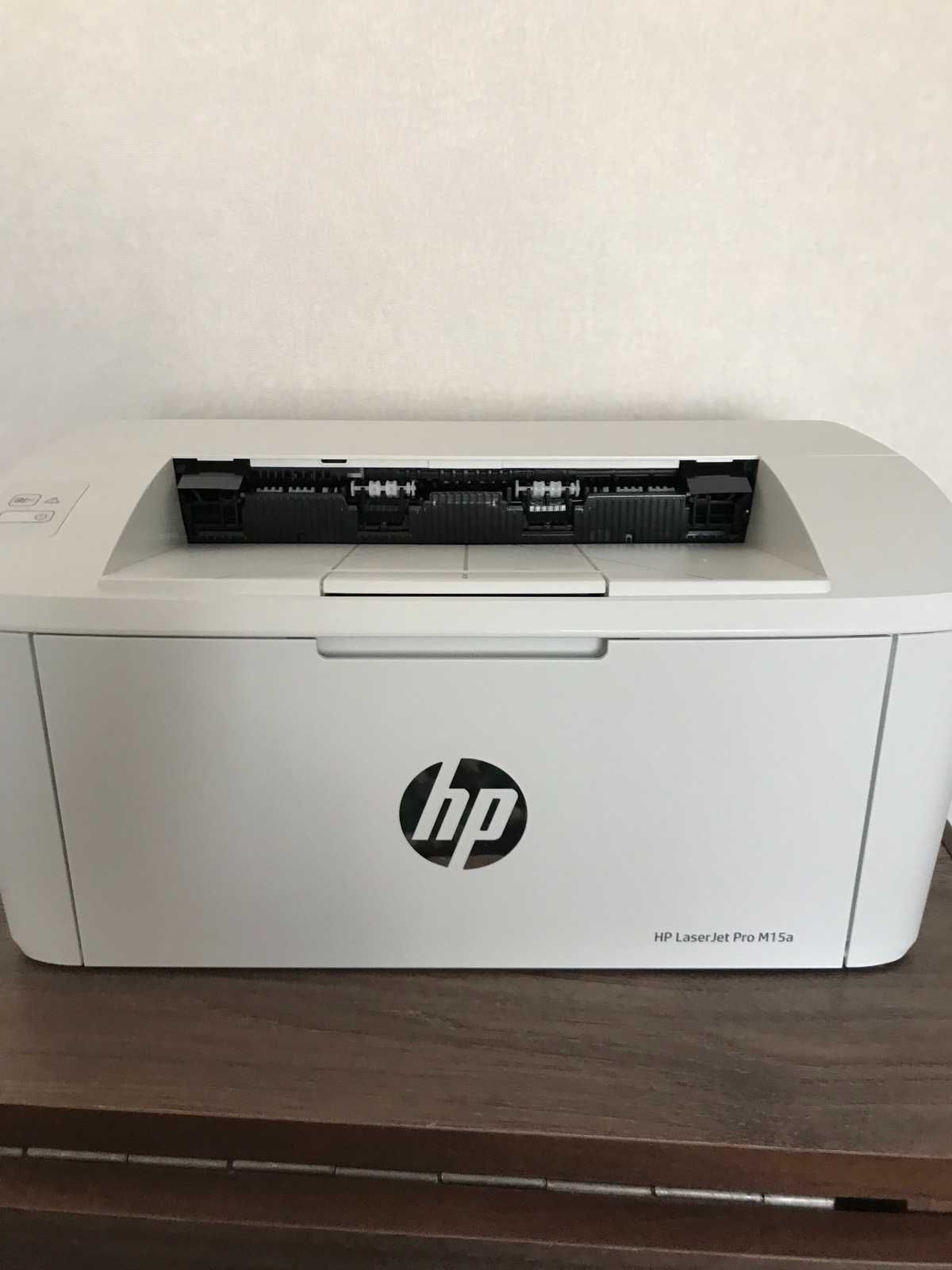 принтер HP Laser Jet pro m15a