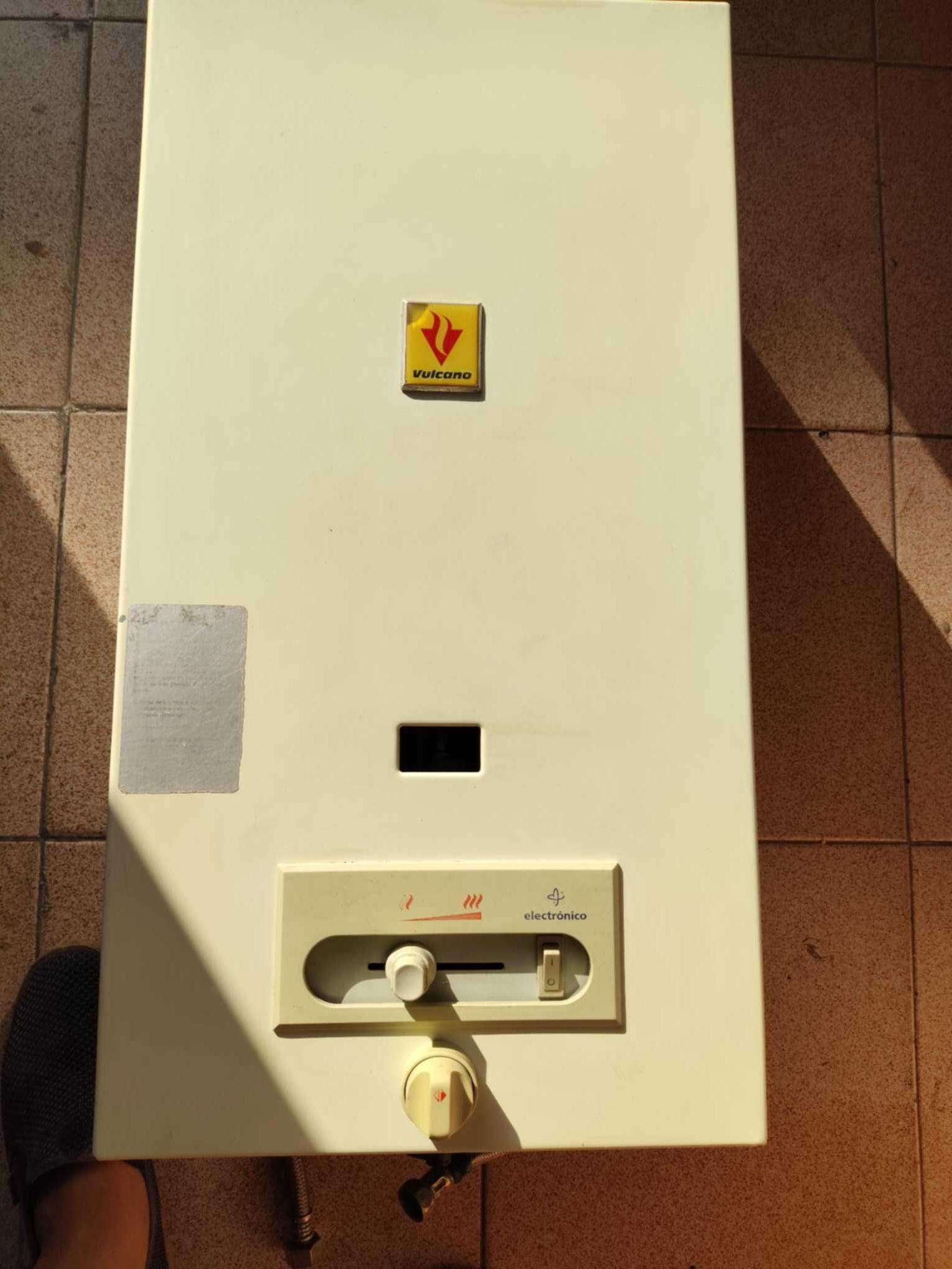 Esquentador Vulcano Eletrónico Pilhas 14 lts GAS Natural